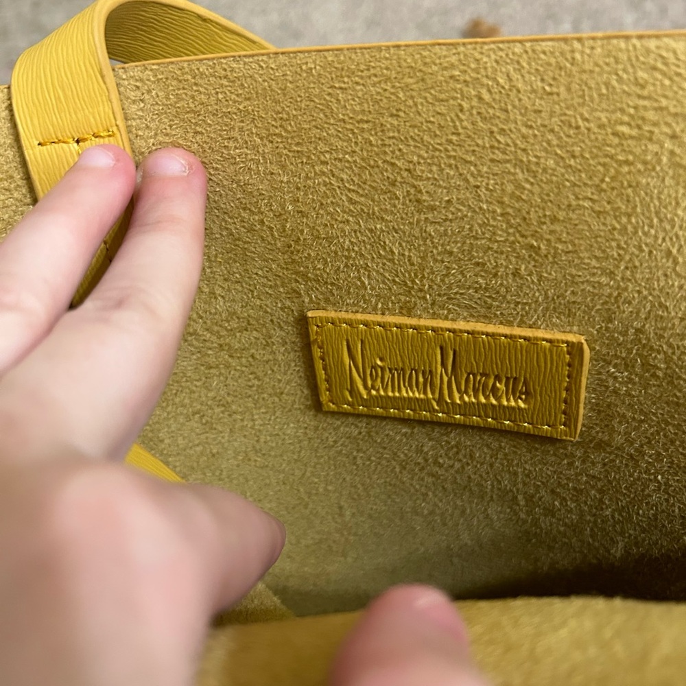 Neiman Marcus Mustard Yellow VEGAN Faux Leather Shopper Tote Bag Shoulder Pocket - Picture 4 of 13